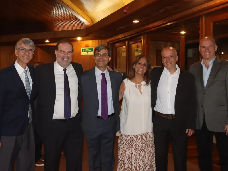 César Casas junto a colegas y amigos César Casas junto a colegas y amigos